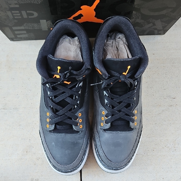Air Jordan 3 Retro Sneakers - Picture 5 of 11